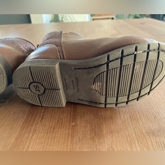 Stride Rite Lucy Boot 7.5T toddler girl in Mauve/Brown - Picture 13 of 14